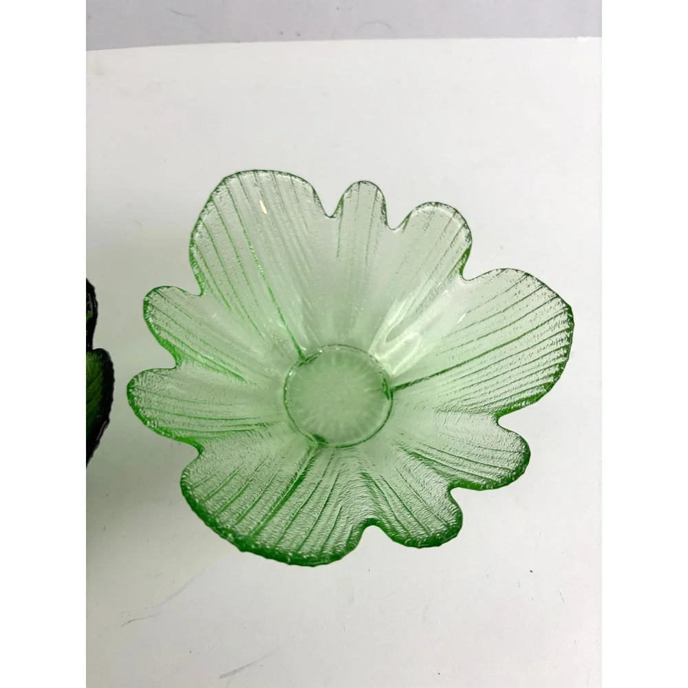 Vtg Pressed Glass Scalloped‎ Dessert Bowls Set of 3 Green Amethyst Ribbed Petal
